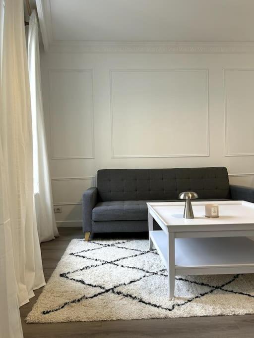 Le Petit Paris Compiegne Apartment Luaran gambar